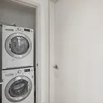 A Hollywood Escape Modern 2-Bedroom Complete W Hot Tub For Pure Bliss